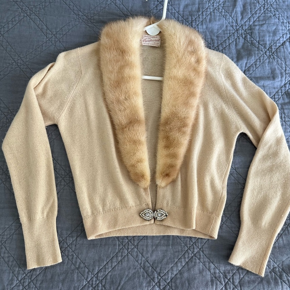 Vintage cashmere and fur sweater with jewel clasp